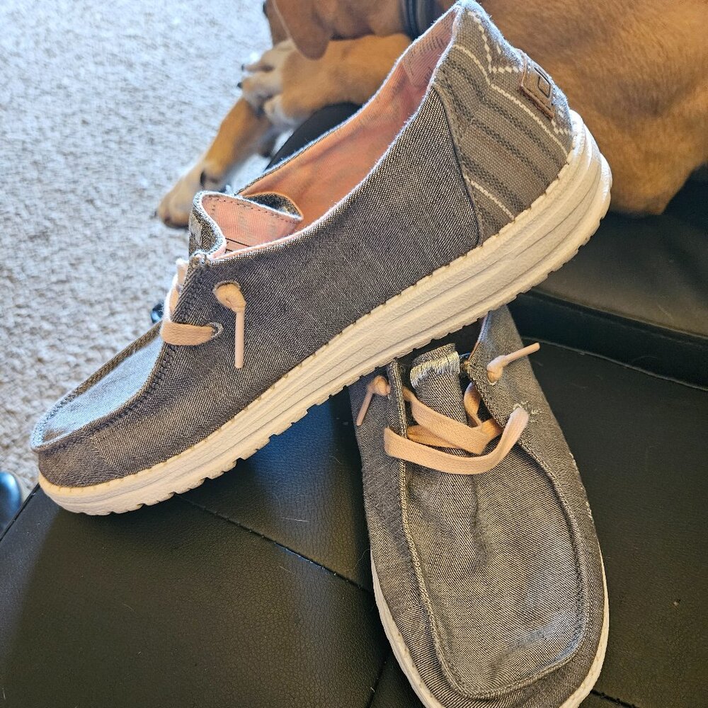 Hey dude boho grey Wendy